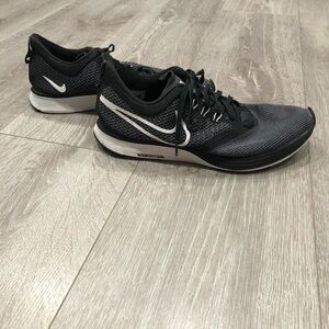 Nike zoom sneakers